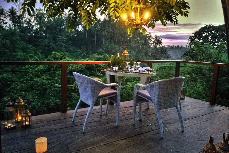 Ubud: Romantic Dinner on a Forest Tree DeckUbud: Romantic Dinner on a Tree Deck with Seafood Menu