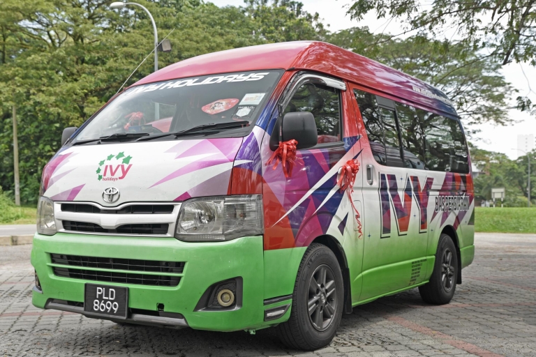 Kuala Lumpur: Airport Private Transfer by Car/Van Airport to City by Van: 4-7 Passengers