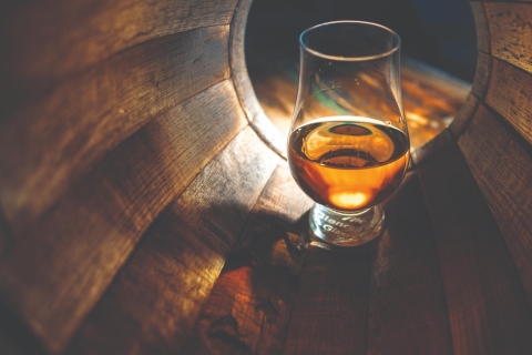 Z Edynburga: szlak whisky w Speyside – 3 dni w małej grupiePokój dwuosobowy z prywatną łazienką