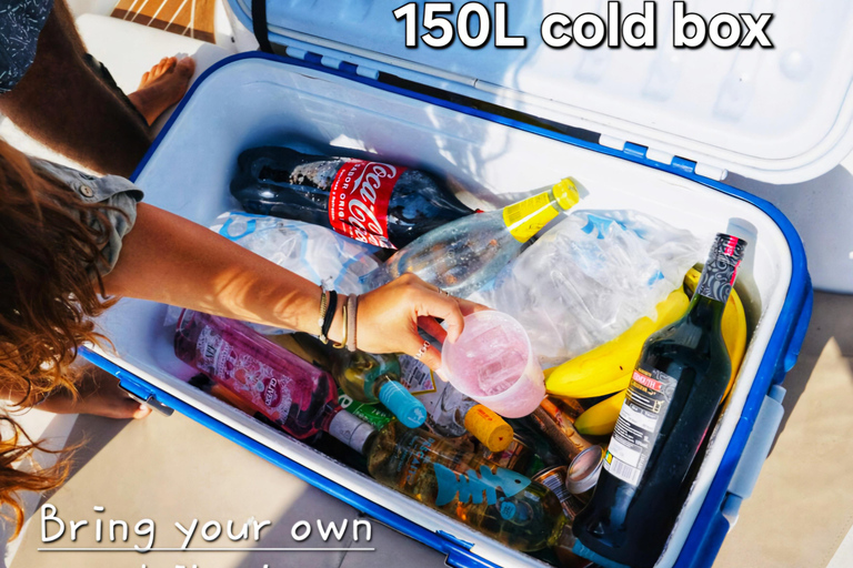 Palma de Mallorca: Private Sunrise Boat Tour & Watersports Sunrise experience + Long stop with water toys.