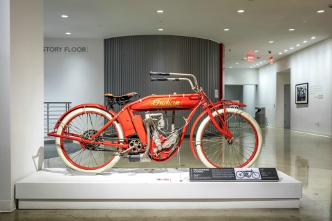 Los Angeles: Bilet wstępu do Muzeum Motoryzacji PetersenaStandardowy bilet wstępu
