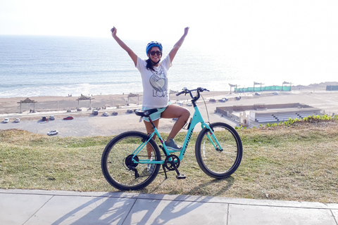 Depuis Miraflores : Tour de Lima à vélo et Statue de JésusLima : Miraflores, La Costa Verde, et Chorrillos Bike Tour