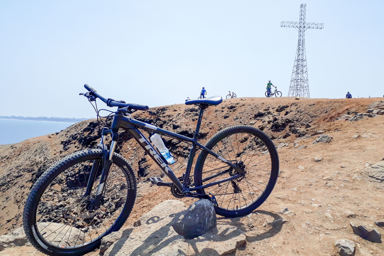 From Miraflores: Highlights Bike Tour of Lima & Jesus Statue Lima: Miraflores, La Costa Verde, and Chorrillos Bike Tour