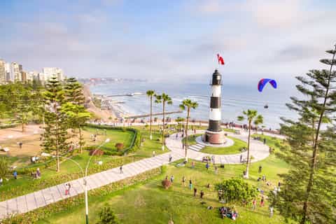 Miraflores: Guided Bike Tour to Barranco