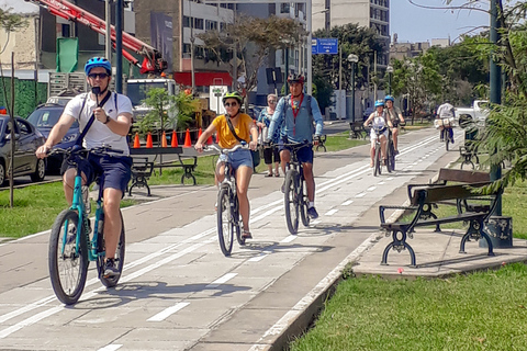 Miraflores : Visite guidée à vélo du Barranco bohèmeMiraflores: visite guidée à vélo de Barranco