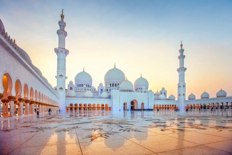 Ab Dubai: Halbtagestour zur Scheich-Zayid-Moschee Abu DhabiHalbtägige Privattour auf Englisch