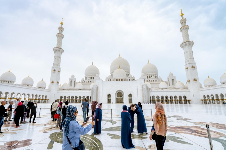 Depuis Dubaï : visite de la mosquée Sheikh Zayed d’Abou DabiVisite en groupe d'une demi-journée en anglais