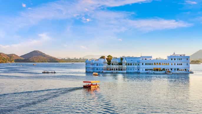 udaipur highlights of udaipur guided halfday car tour
