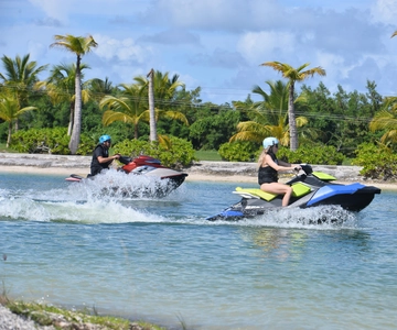 Punta Cana: Caribbean Lake Park Aqua Activities