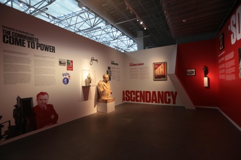 Praga: Entrada al Museo del Comunismo