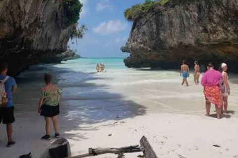 Zanzibar: Jozani Forest, Salaam Cave & Mtende Beach Tour Private Tour With Transfer But Entry Fees are not Included