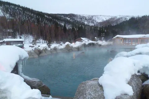 From Fairbanks: Chena Hot Springs Northern Lights Tour