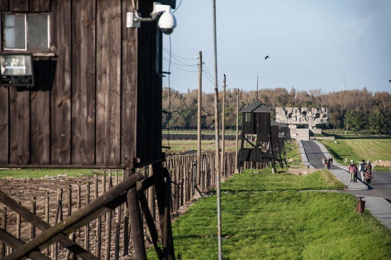 Varsovie: camp de concentration de Majdanek et visite guidée d'une journée à LublinVarsovie: visite guidée d'une journée de Lublin et du camp de concentration de Majdanek