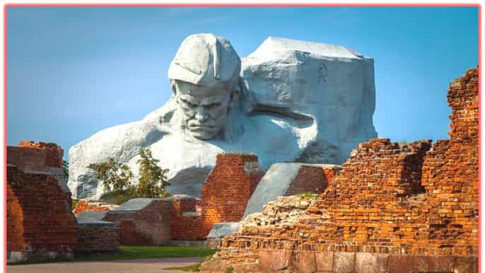 brest city and brest fortress guided tour