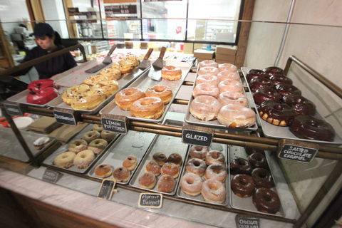 NYC: Guided Delicious Donut Tour with Tastings Underground Donut Tour