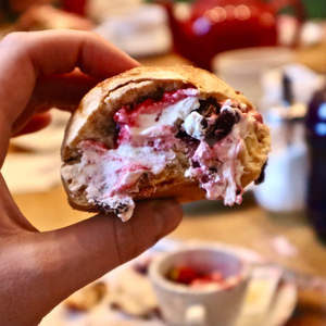 Edinburgh: 3-Hour Guided Secret Food Tour