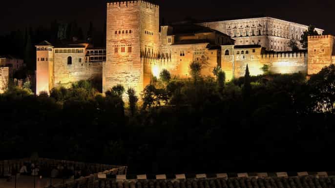 granada alhambra night tour