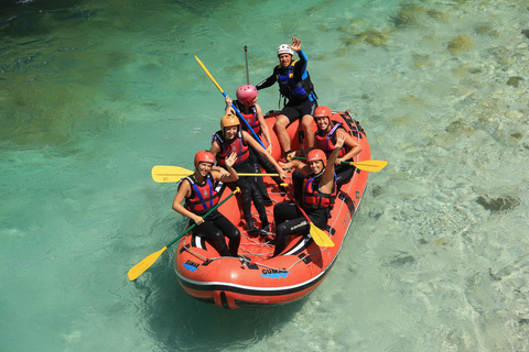 Bovec: Rafting en eaux vives sur la rivière SočaOption standard