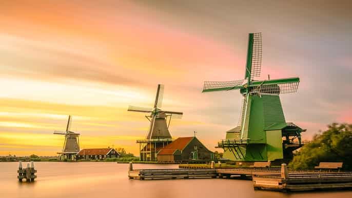 zaanse schans windmills and volendam private car service
