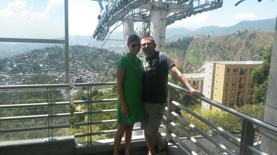 Medellin Metro, private Tour - Hizvo