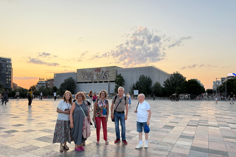 地拉那：地拉那和国家考古博物馆徒步导览