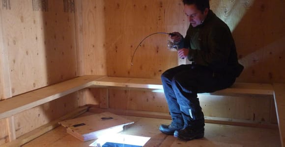 Fairbanks: Ice Fishing Day Tour