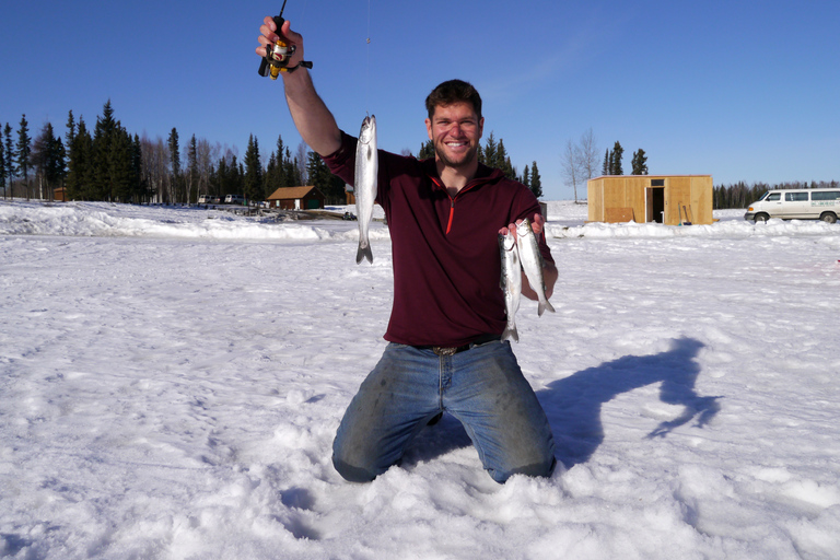 Fairbanks: Excursión de un día para pescar en hieloFairbanks: excursión de un día de pesca en hielo