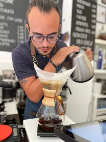 Mailand: Degustation von Qualitätskaffee aus der Moka im Filter