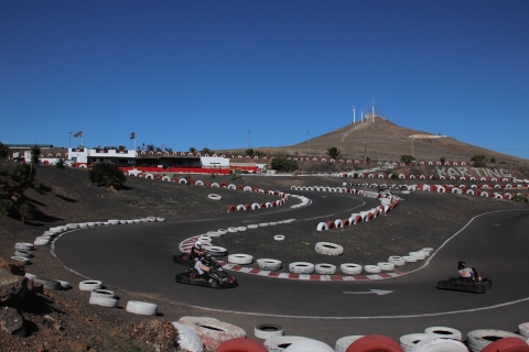 San Bartolome : Sessions de karting en Biz Karts2 séances de karting de 8 minutes dans des karts de 200 cm3