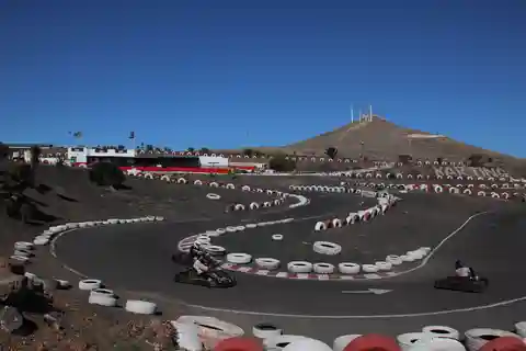 San Bartolome: Karting Sessions In 200cc Biz Karts