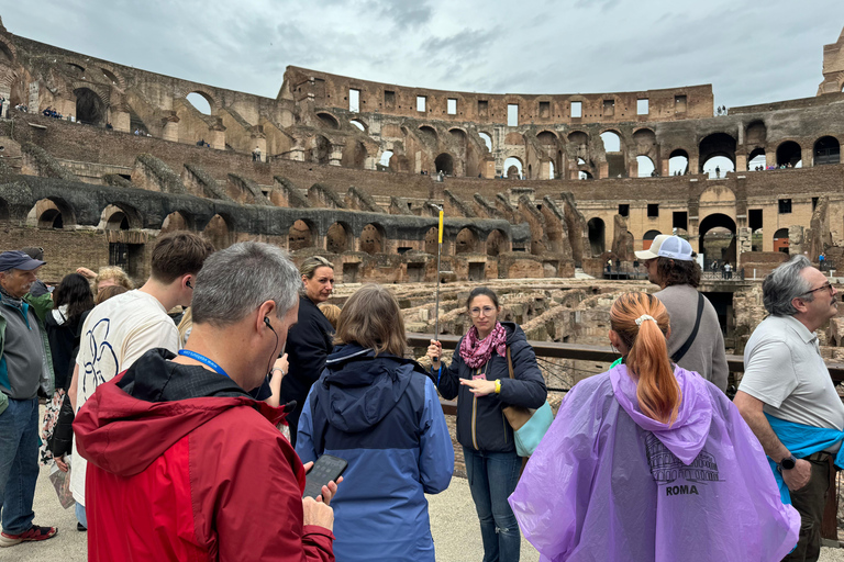 Roma: Coliseu, Arena, Fórum e Monte Palatino para grupos pequenosRoma: Tour pela Arena do Coliseu, Fórum Romano e Monte Palatino