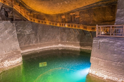 From Krakow: Wieliczka Salt Mine Group Tour with Transfer Tour in French with Hotel Pickup