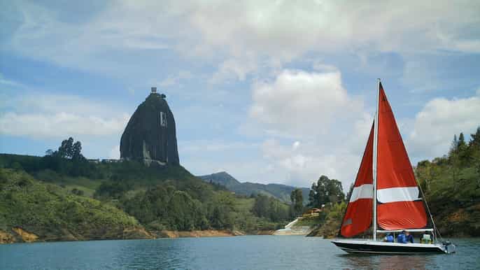 medellin and guatape full day pablo escobar tour