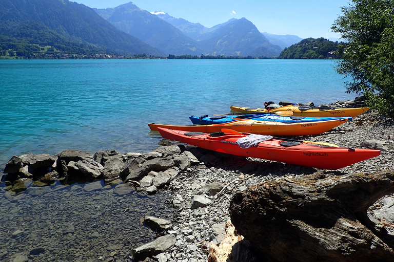 Interlaken: Kajaktocht op het turquoise BrienzmeerInterlaken: kajaktocht op het turkooizen meer van Brienz