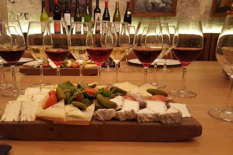 Paris: o melhor vinho e degustação de queijo