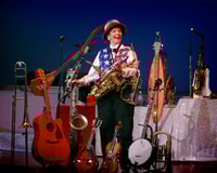 Pigeon Forge, Patty Waszak Music and Comedy Show - Housity