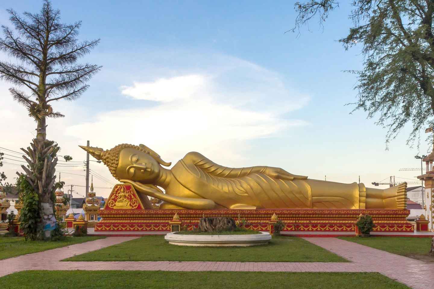 Vientiane: Private, ganztägige Sightseeing- und Sonnenuntergangstour
