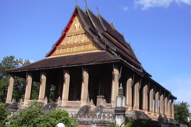 Luang Prabang: visite privée d'un village et des chutes de Kuang Si