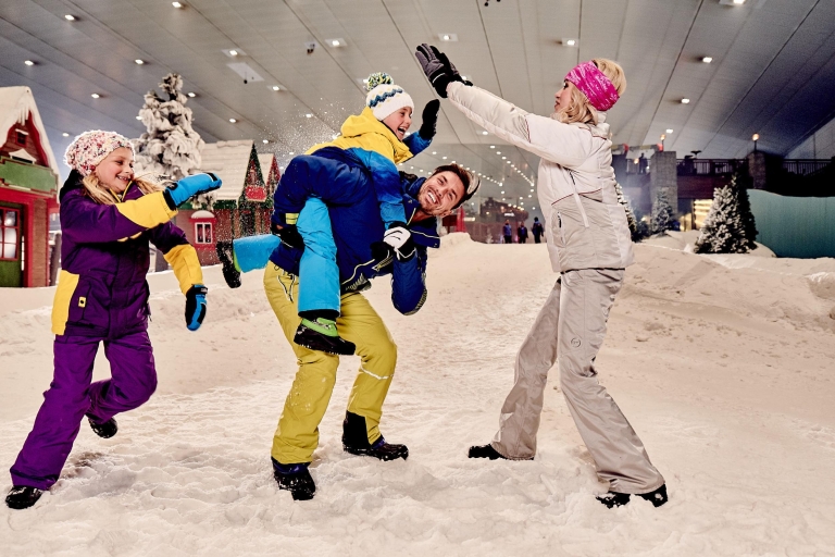 Ski Dubai : pass classique avec descentes illimitéesSki Dubai : Snow Classic pour 1 journée complète