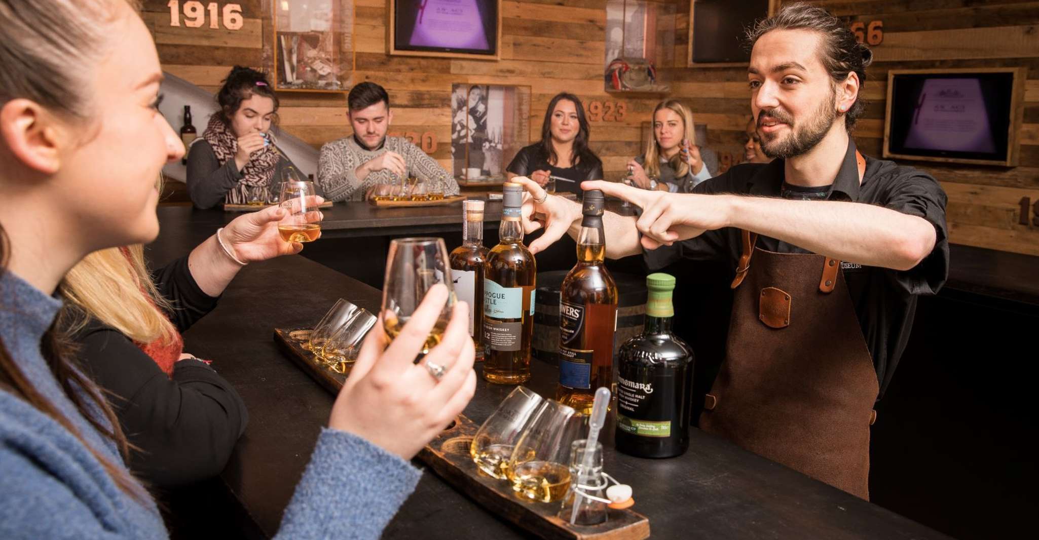 Irish Whiskey Museum, Whiskey Blending Experience - Hizvo