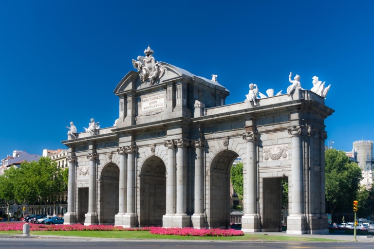 Madrid: 4-Hour Bus Tour with Royal Palace Admission Bilingual Tour, English Preferred