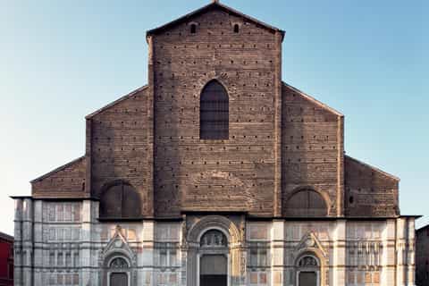 Bologna: City Center Walking Tour
