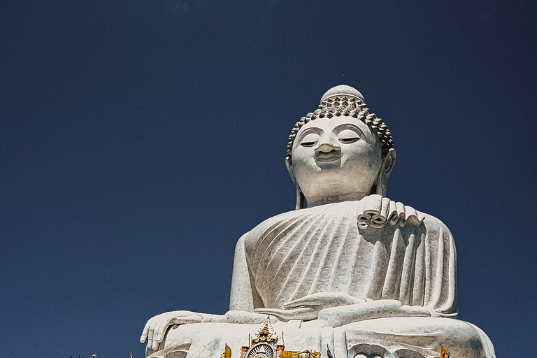 Senderismo por la selva del Gran Buda con almuerzoSenderismo en el Gran Buda el martes