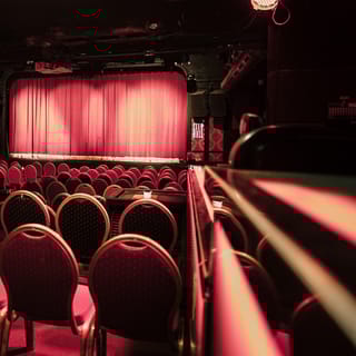 Barcelona: Entradas Teatro Flamenco Zone A Billet med drink