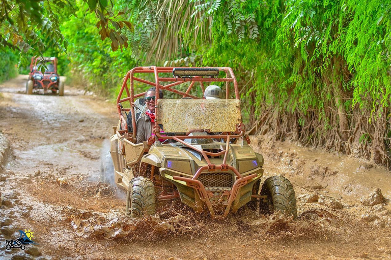 Punta Cana: Excursão off-road na Praia Macao com veículos todo-o-terrenoPunta Cana: Passeio Off-Road na Praia Macao com veículos todo-o-terreno