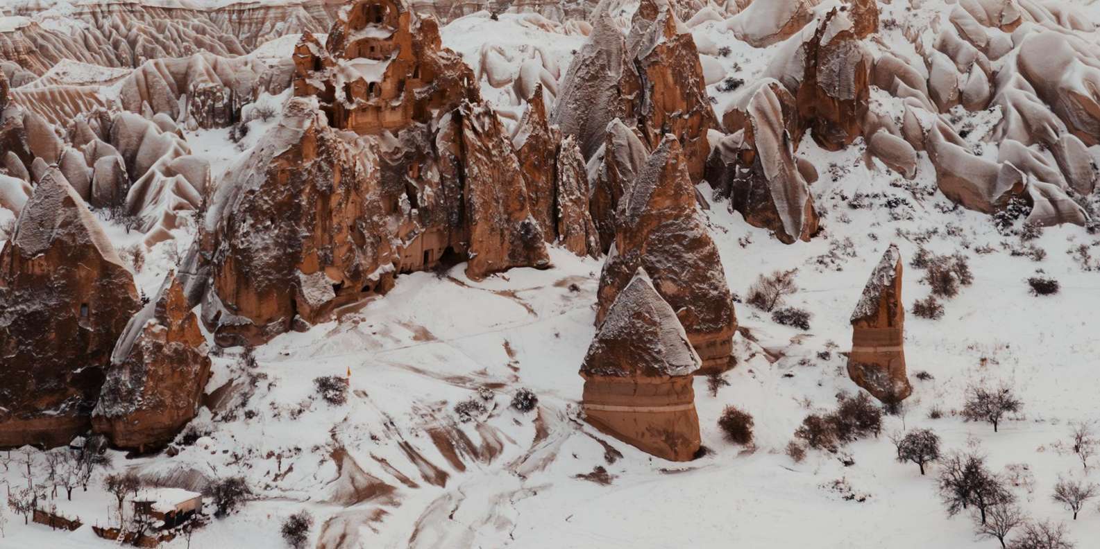 Cappadocia: Royal Queen Hot Air Balloon Tour at Sunrise