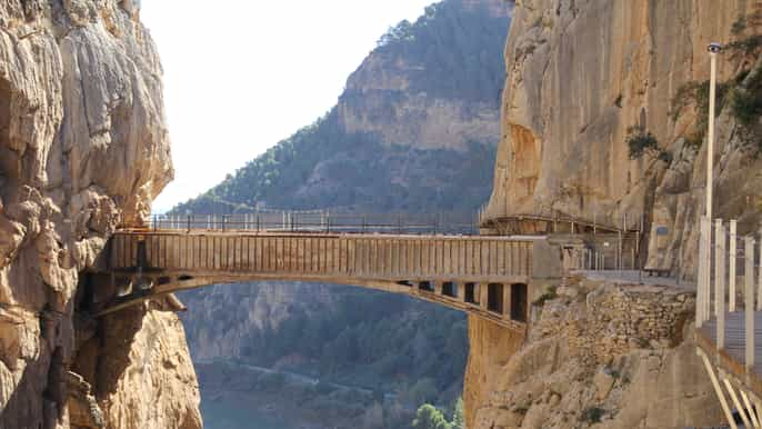 Caminito del Rey: Tour with Official Guide and Drink