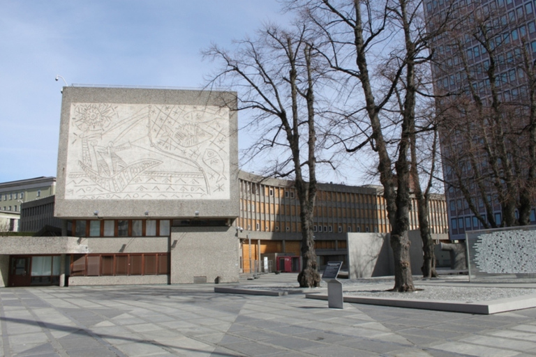 Oslo: Degustación de comida y tour a pie con un lugareño