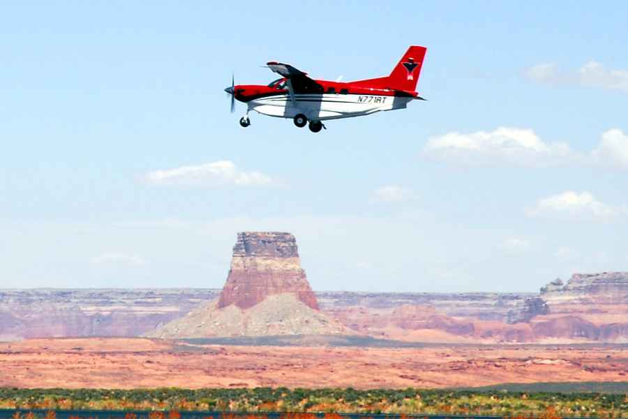 Moab: Monument Valley & Canyonlands Airplane Combo Tour. Foto: GetYourGuide
