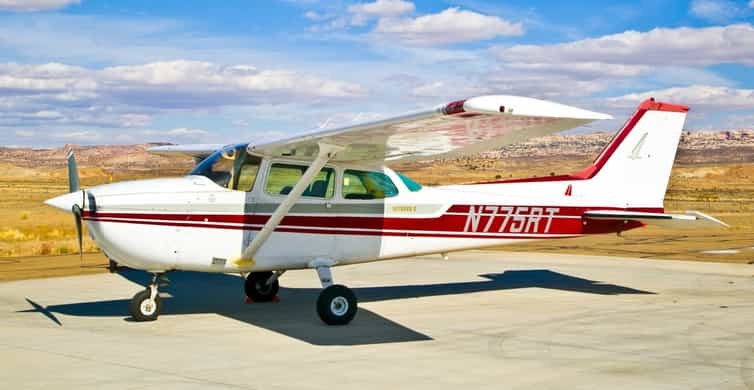 Canyonlands and Arches National Park: Scenic Airplane Flight | GetYourGuide